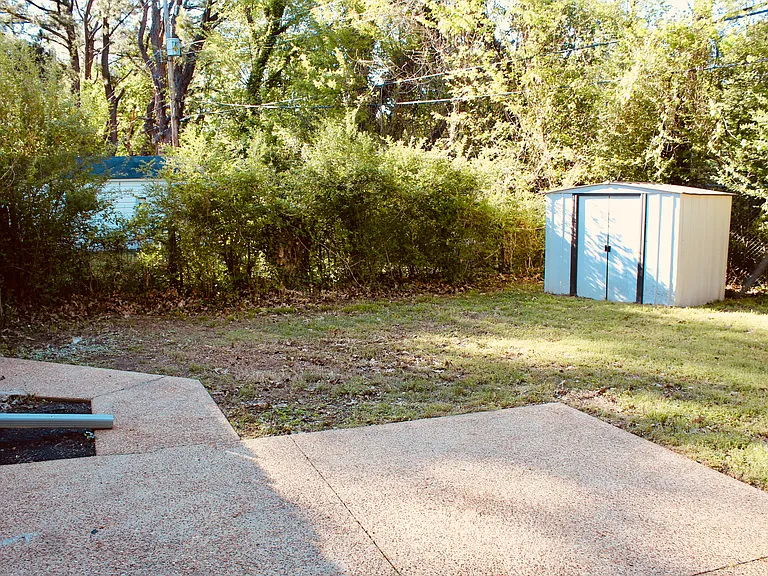 4264 Eastern Cv — Photo 17