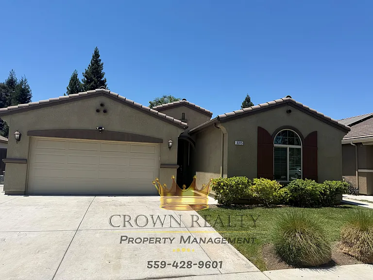 3315 S Meadowbrook St — Photo 1