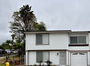 921 Lemon Ave, Vista, CA 92084