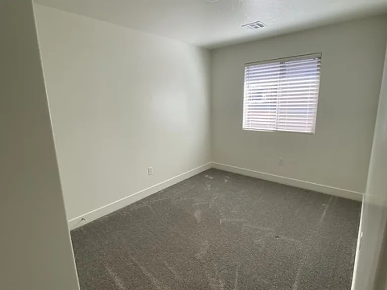 5808 S Challenger Way — Photo 4