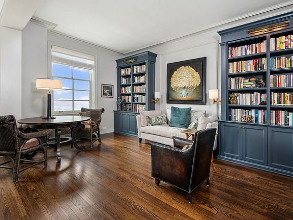 5th image of 229 E Lake Shore Dr Unit 5E