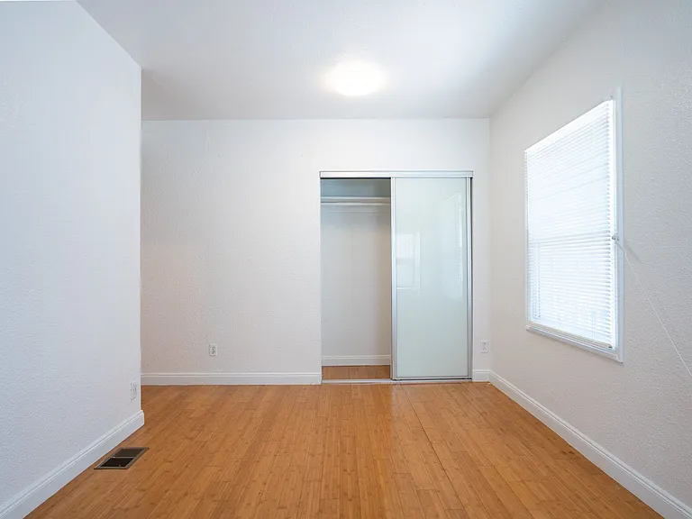 2683 Grande Vista Avenue — Photo 14