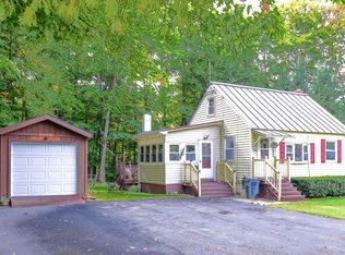 87 Oakes St, Bennington, VT 05201