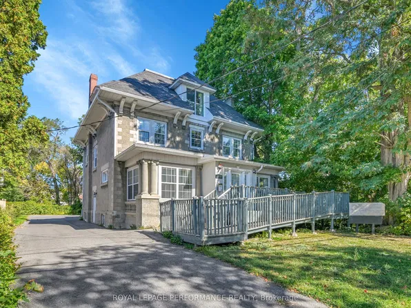 117 1st St E, Cornwall, ON K6H 1K8