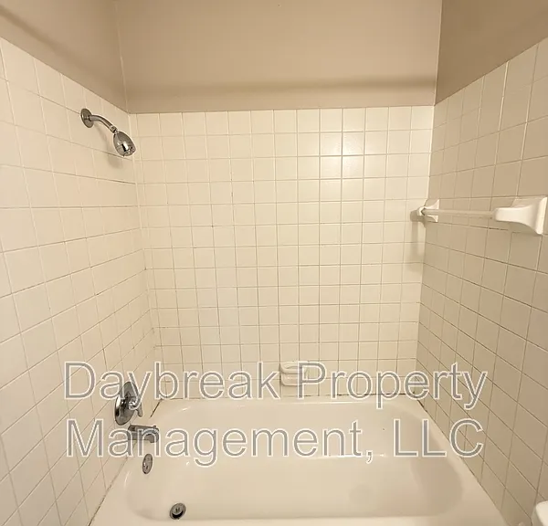 3024 9 1/2 St N #303 — Photo 14
