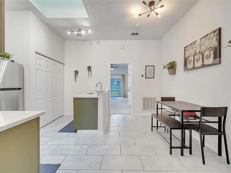 1028 Universal Rest Pl — Photo 12