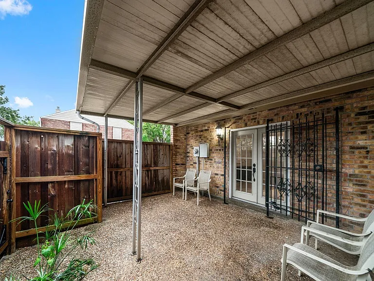 6635 Wanda Ln — Photo 11