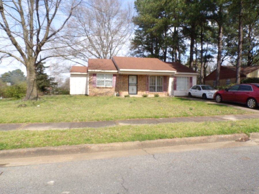 1st image of 462 Bradwood Ave