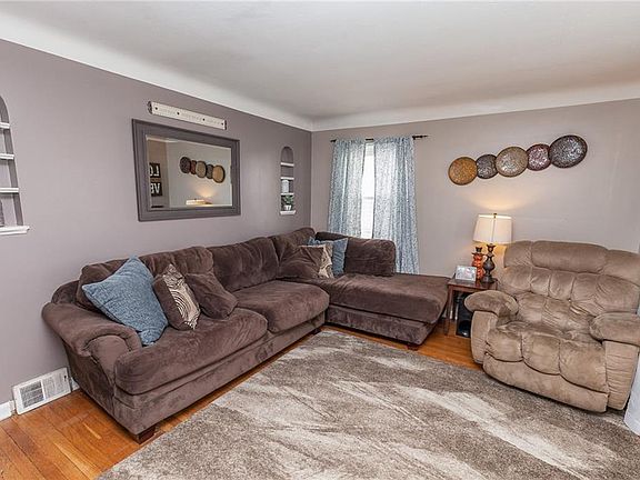 4th image of 6215 Alber Ave