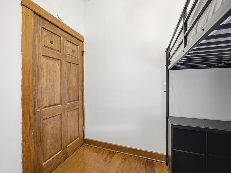 Shared Student Housing close to UTC Campus — Photo 44