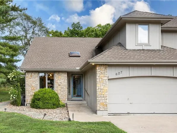 627 NW Timberbrooke Dr, Lees Summit, MO 64081