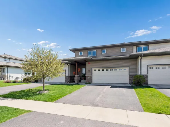 1238 Vernon Dr, Carver, MN 55315