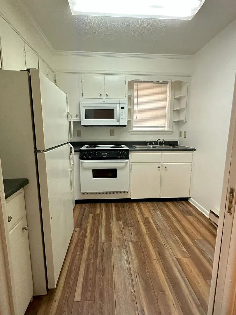 22 Peyton St — Photo 3