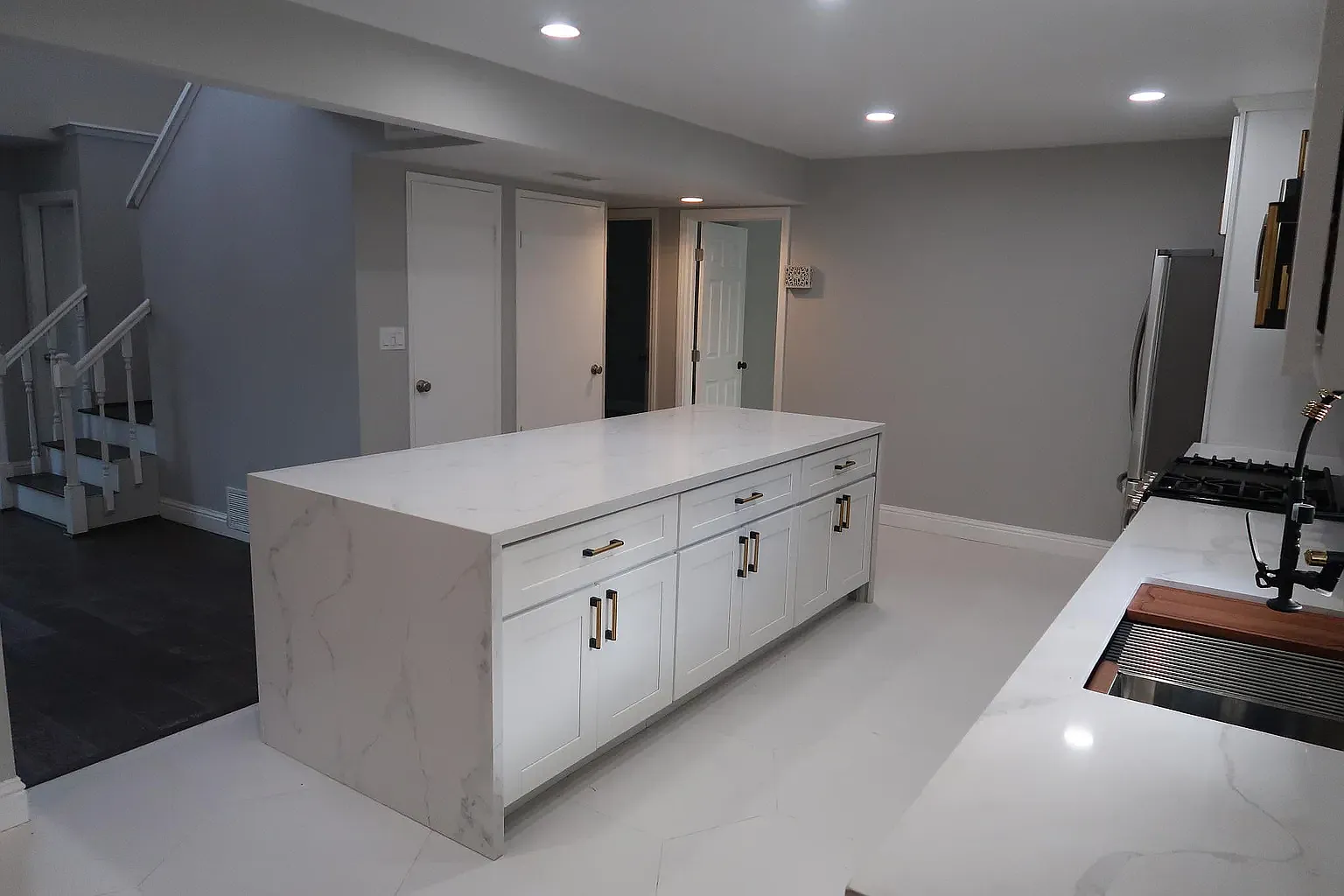 5 bed, 1941 sqft, $5,500 — Photo 3