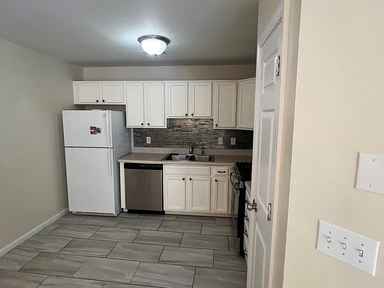 8610 Neuse Landing Ln #110 — Photo 9