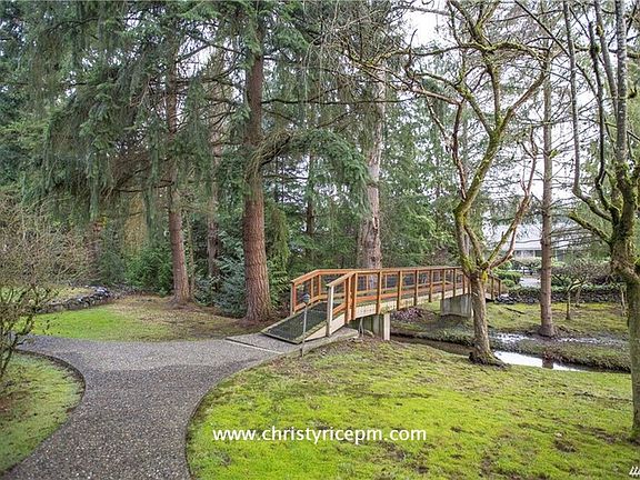 3rd image of 2440 140th Ave NE APT 32A