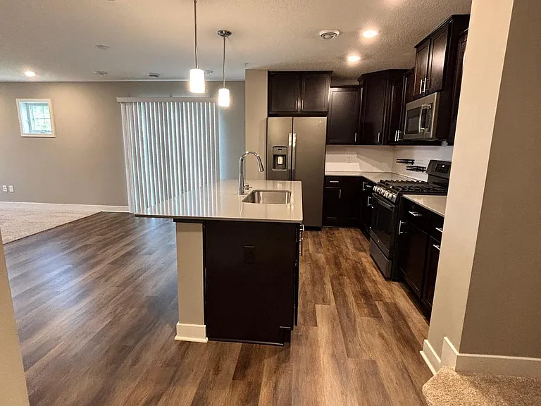7219 Elmo Ct — Photo 16