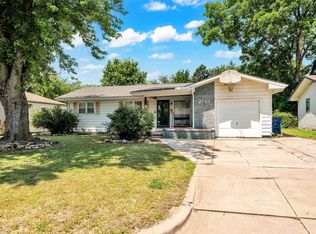 2715 S Oak St, Wichita, KS 67217