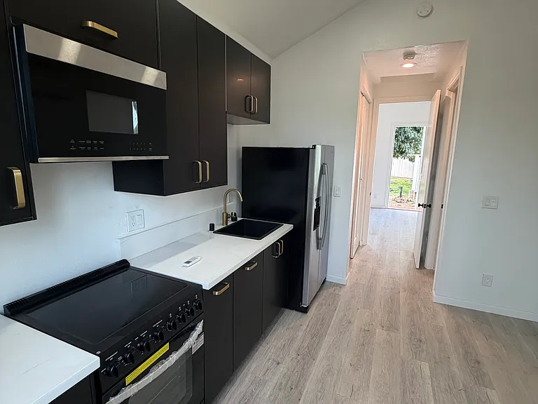 1815 Dover Pl #ADO — Photo 1