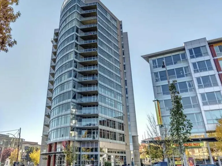 1926 W Burnside St #308 — Photo 17