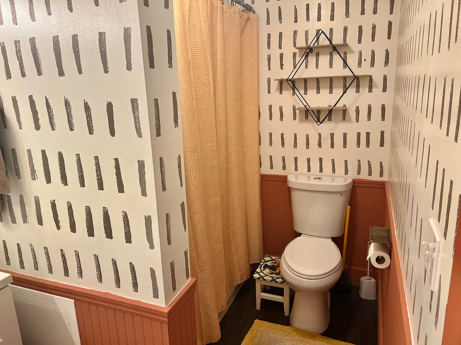 3 bed, 1298 sqft, $2,300 — Photo 3