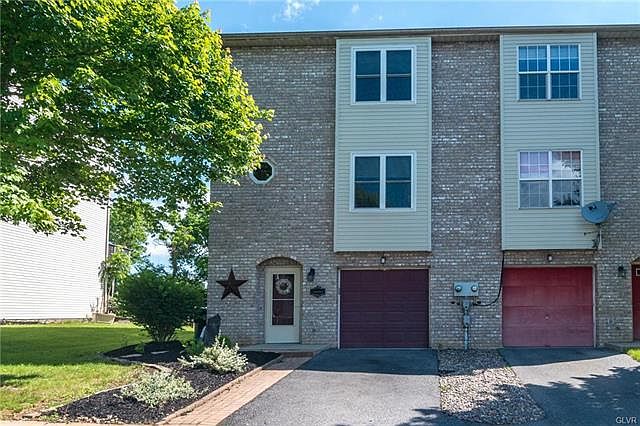 1st image of 65 Olde Penn Dr