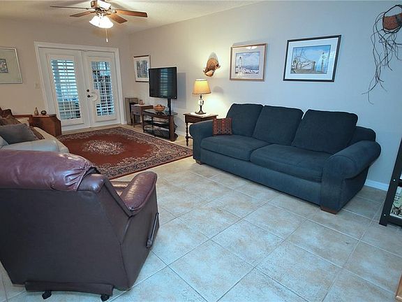 3rd image of 2552 Pine Cove Ln