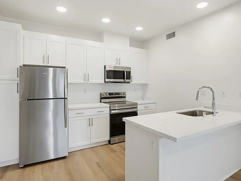 BRAND-NEW Euclid Apartments | National City — Photo 76