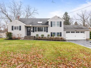 34 Karyn Ter W, Middletown, NJ 07748
