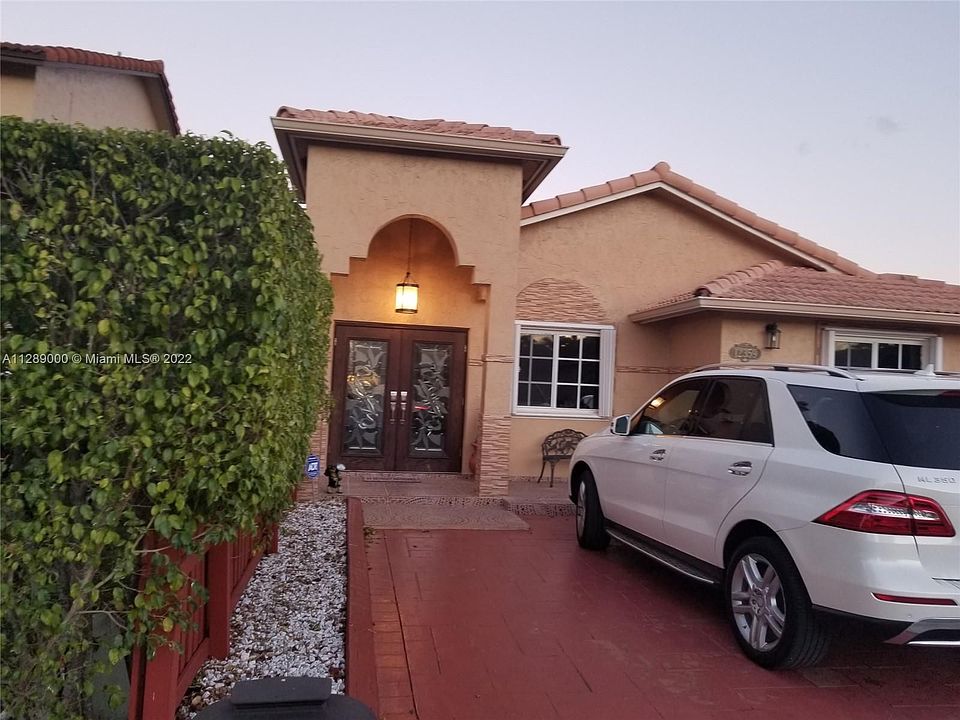 1st image of 12359 NW 98th Pl