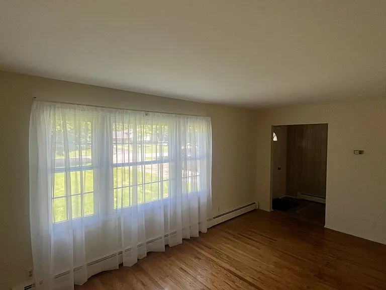110 Hillary Dr — Photo 29