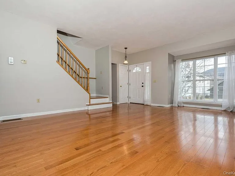 52 Schenck Ave — Photo 11