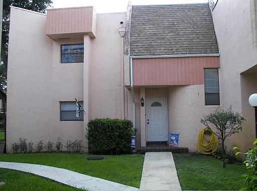 EXTERIOR FRONT VIEW