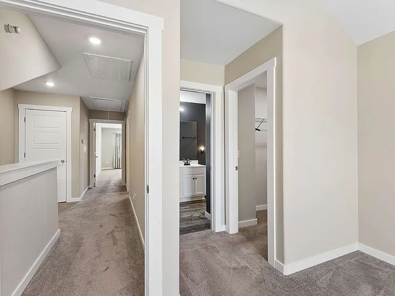 4113 Suntropic Ln — Photo 16