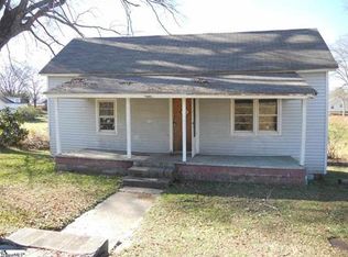 10 S Fernwood St, Liberty, SC 29657