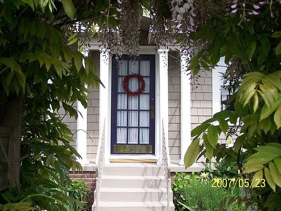2nd image of 2407 N Puget Sound Ave