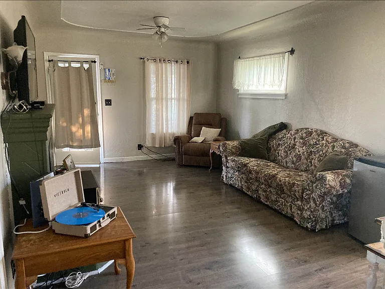 11 Idaho Ave — Photo 8