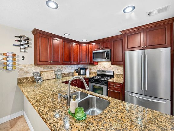 3rd image of 4743 Maclura St