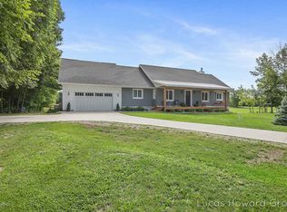 2170 McCabe Ave NE, Lowell, MI 49331