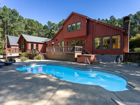 1141 Fleming Rd, Creedmoor, NC 27522