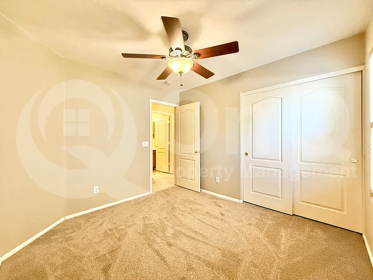 1238 W Corriente Dr — Photo 15