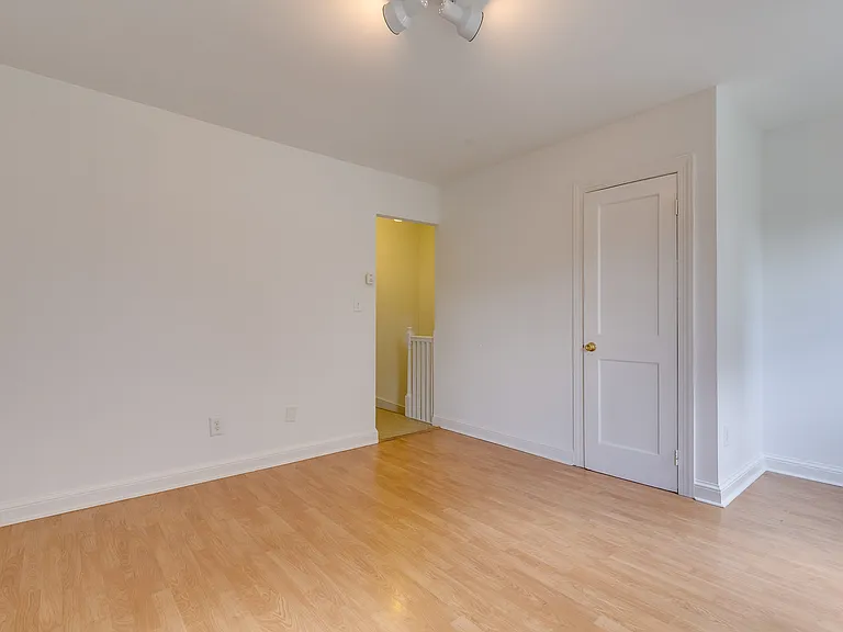 81 Q St SW #2 — Photo 6
