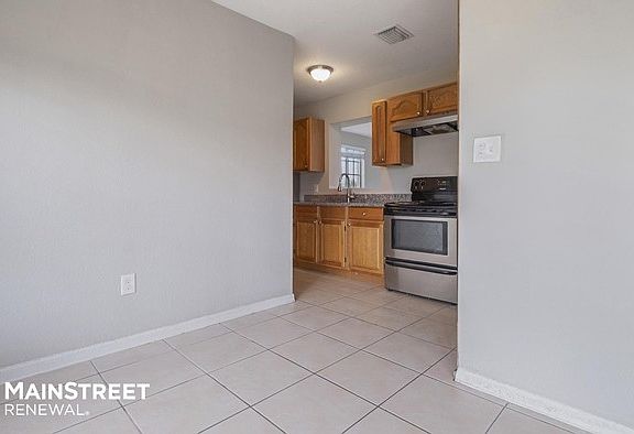 5th image of 20540 NW 20th Ave