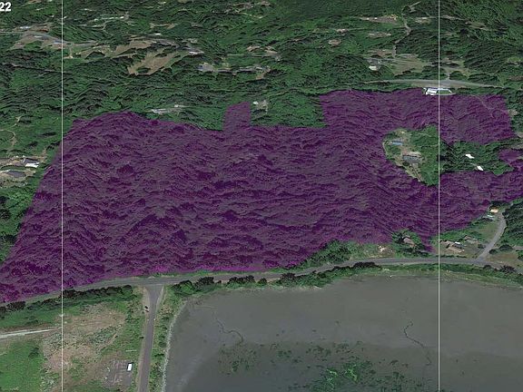 2nd image of SE Bay Blvd