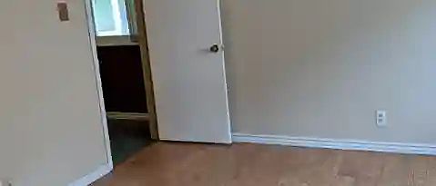 5th image of 1011 Kent Dr