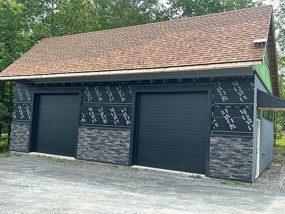 3rd image of 114 Flagg Pond Road