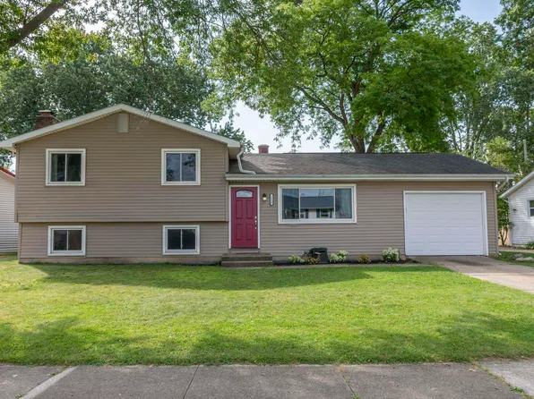 2653 Prescott Dr, Mishawaka, IN 46544