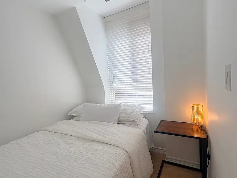 135 Maitland St S #204 — Photo 23