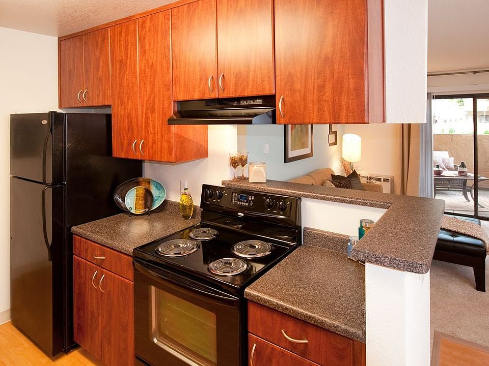 One Bedroom Kitchen