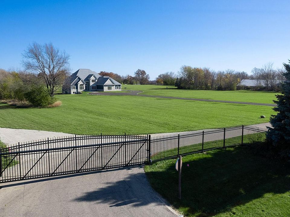 W2516 Trinity Ln, Lake Geneva, WI 53147 MLS 1817298 Zillow